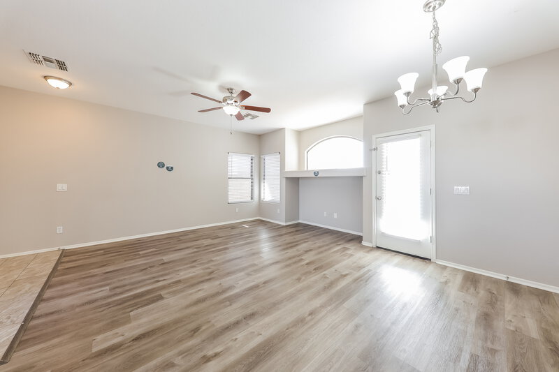 1,850/Mo, 13017 W Corrine Dr El Mirage, AZ 85335 Dining Room View 2