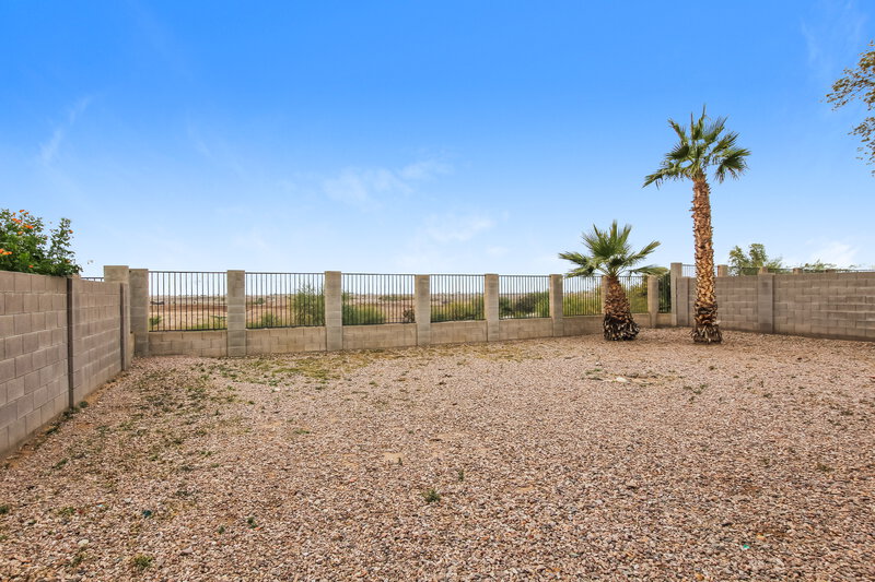 2,040/Mo, 8256 N 112th Ave Peoria, AZ 85345 Exterior View