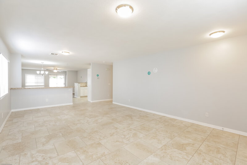 1,875/Mo, 16224 W Pioneer St Goodyear, AZ 85338 Living Room View