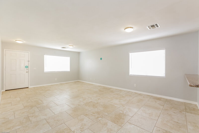 1,875/Mo, 16224 W Pioneer St Goodyear, AZ 85338 Living Room View 3