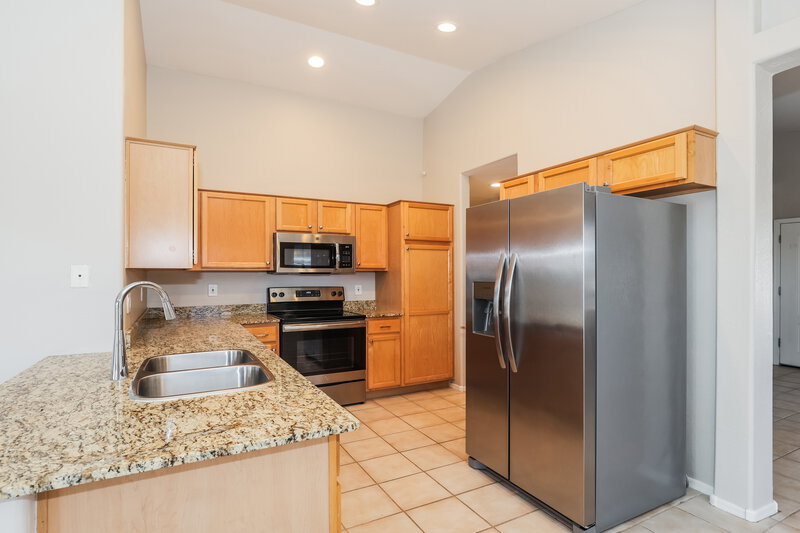1,795/Mo, 14909 W Watson Cir Surprise, AZ 85379 Kitchen View