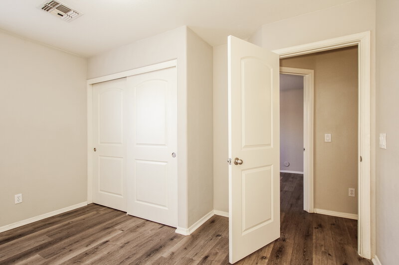 2,315/Mo, 802 S 126th Ave Avondale, AZ 85323 Bedroom View 4