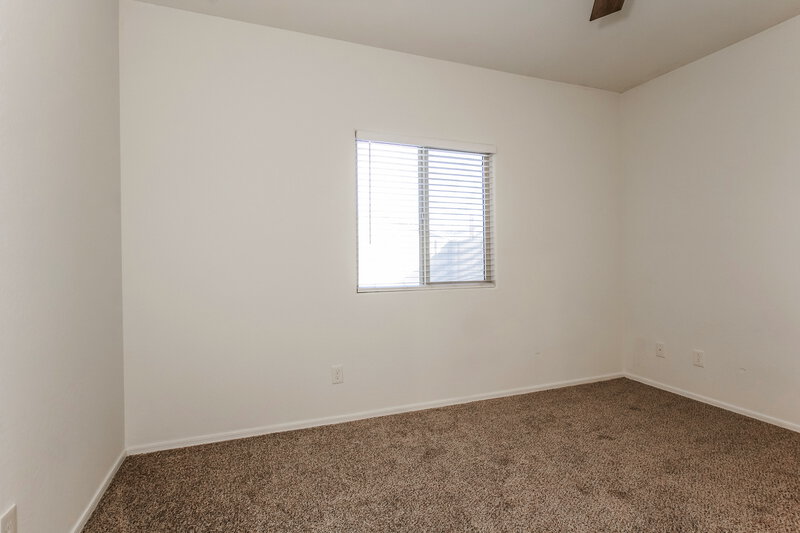 2,130/Mo, 4086 W Winston Dr Laveen, AZ 85339 Main Bedroom View