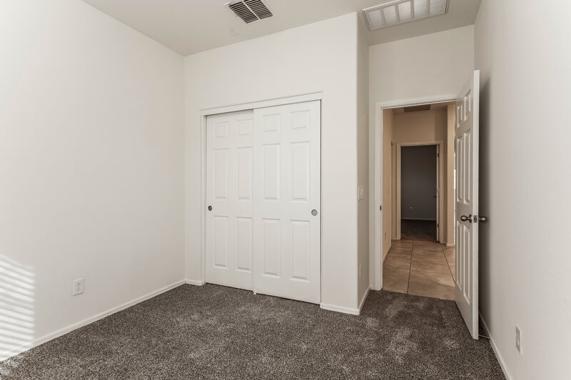 2,130/Mo, 4086 W Winston Dr Laveen, AZ 85339 Bedroom View 3