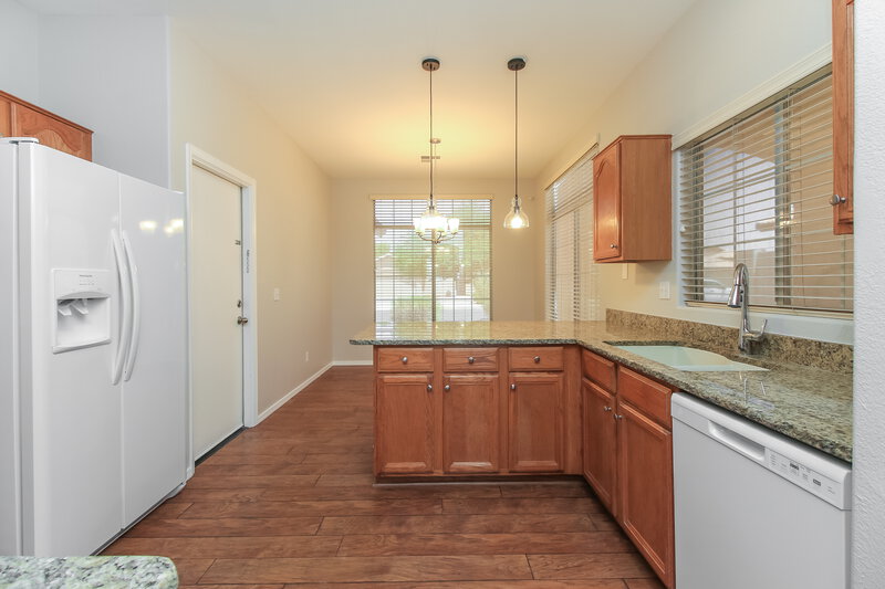 2,485/Mo, 2533 E Camino St Mesa, AZ 85213 Kitchen View