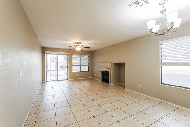 2,005/Mo, 16083 W Monroe St Goodyear, AZ 85338 Living Room View