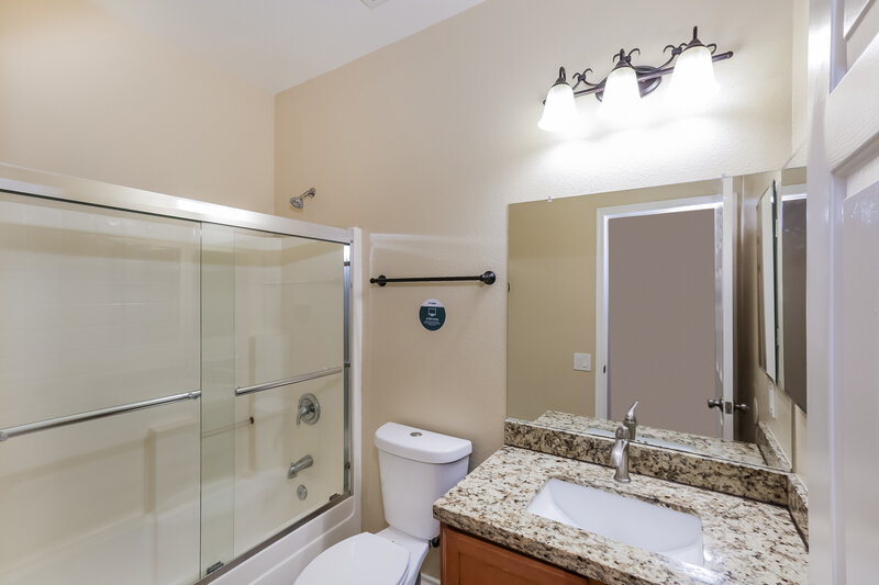 2,110/Mo, 11559 W Western Ave Avondale, AZ 85323 Bathroom View