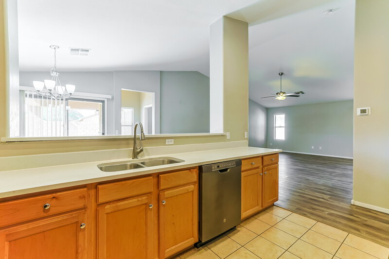1,795/Mo, 3041 E Pinto Valley Rd San Tan Valley, AZ 85143 Kitchen View 2