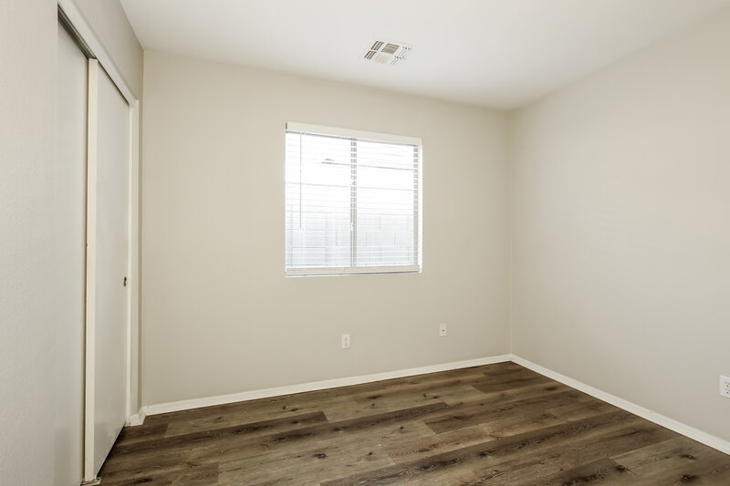 1,850/Mo, 12821 W Crocus Dr El Mirage, AZ 85335 Bedroom View