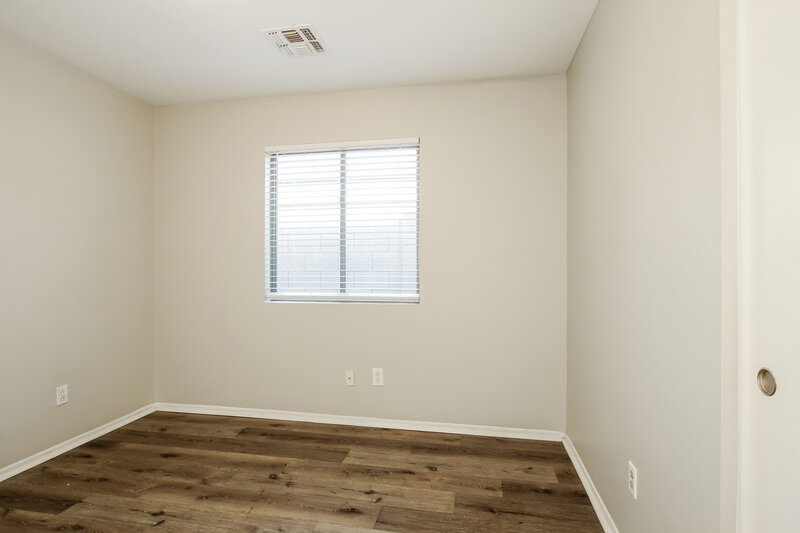 1,850/Mo, 12821 W Crocus Dr El Mirage, AZ 85335 Bedroom View 2