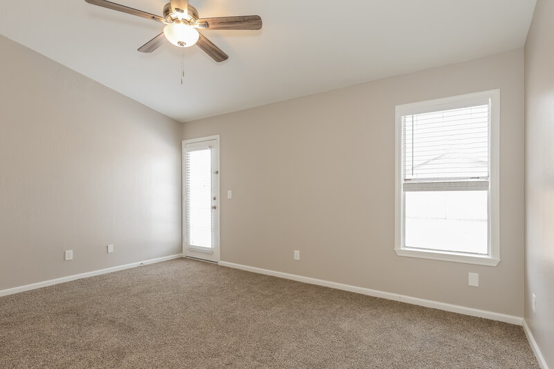 2,185/Mo, 7706 W San Miguel Ave Glendale, AZ 85303 Main Bedroom View 2