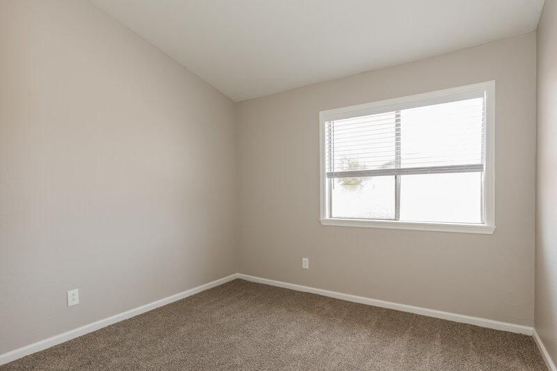 2,185/Mo, 7706 W San Miguel Ave Glendale, AZ 85303 Bedroom View 2
