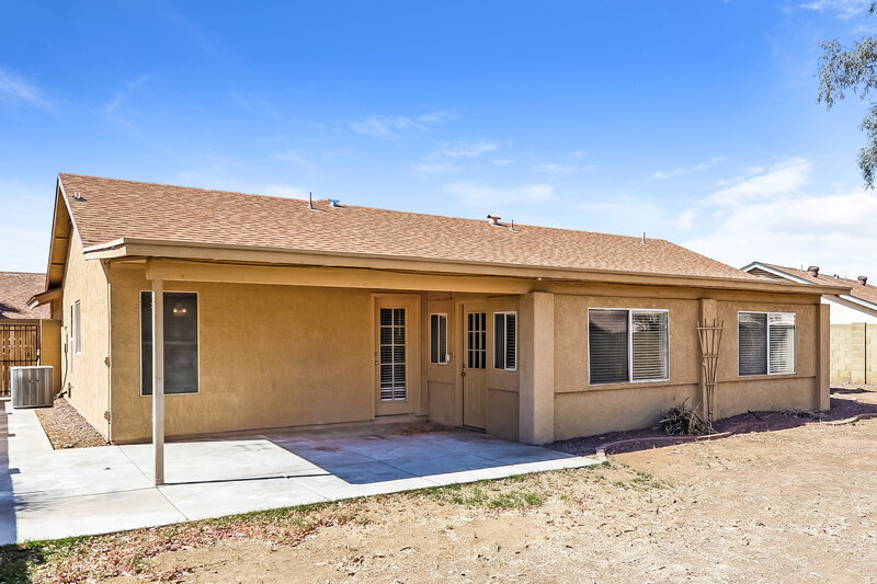 0/Mo, 7706 W San Miguel Ave Glendale, AZ 85303 Rear View