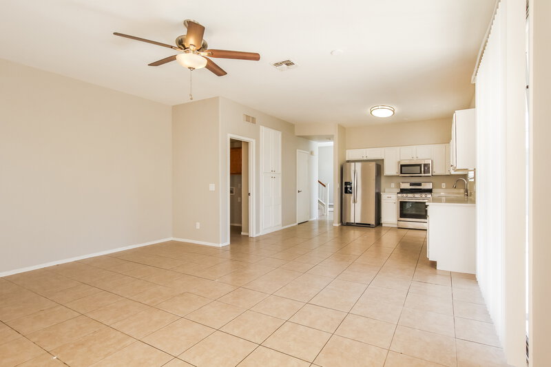 2,290/Mo, 16073 W Grant St Goodyear, AZ 85338 Dining Room View 2