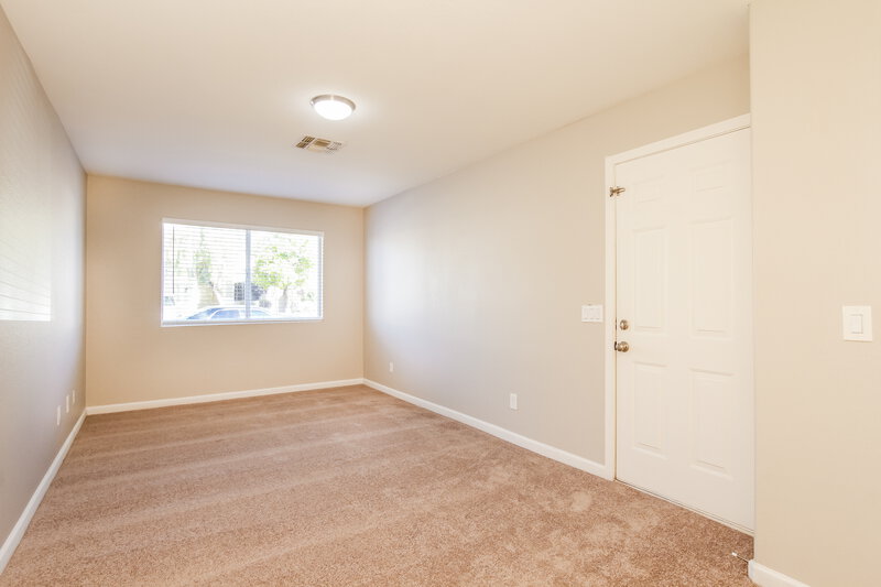 2,290/Mo, 16073 W Grant St Goodyear, AZ 85338 Office View