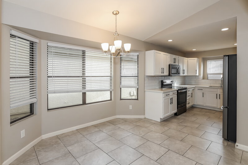 1,835/Mo, 8724 W John Cabot Rd Peoria, AZ 85382 Dining Room View