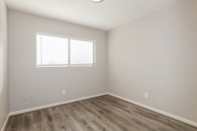 1,835/Mo, 8724 W John Cabot Rd Peoria, AZ 85382 Bedroom View