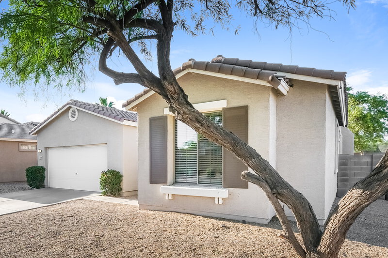 2,305/Mo, 7308 W Superior Ave Phoenix, AZ 85043 Front View