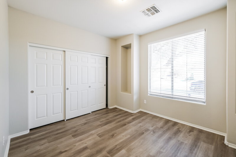 2,305/Mo, 7308 W Superior Ave Phoenix, AZ 85043 Bedroom View 3
