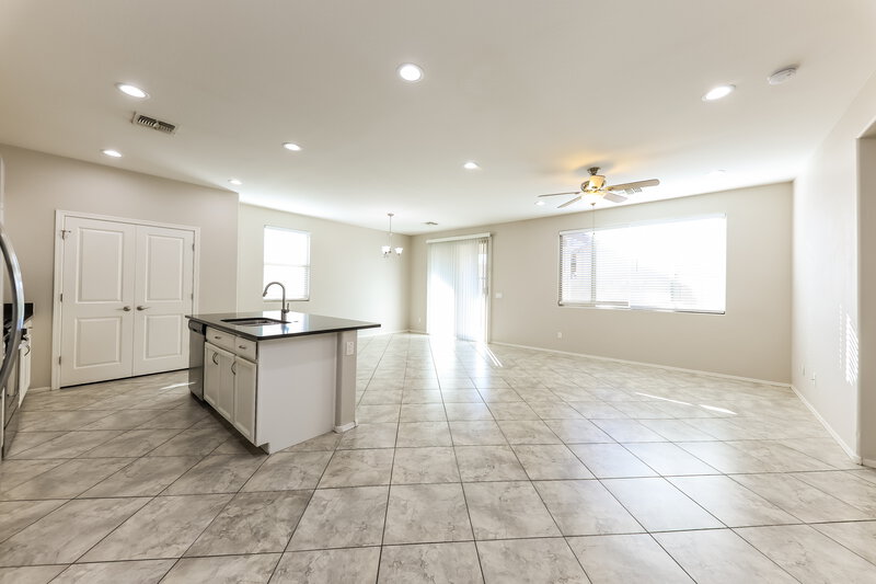 1,890/Mo, 1287 N 166th Ave Goodyear, AZ 85338 Living Room View