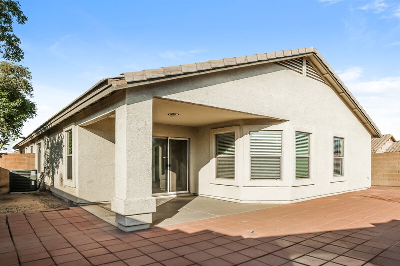 1,980/Mo, 7123 S 31st Dr Phoenix, AZ 85041 Rear View