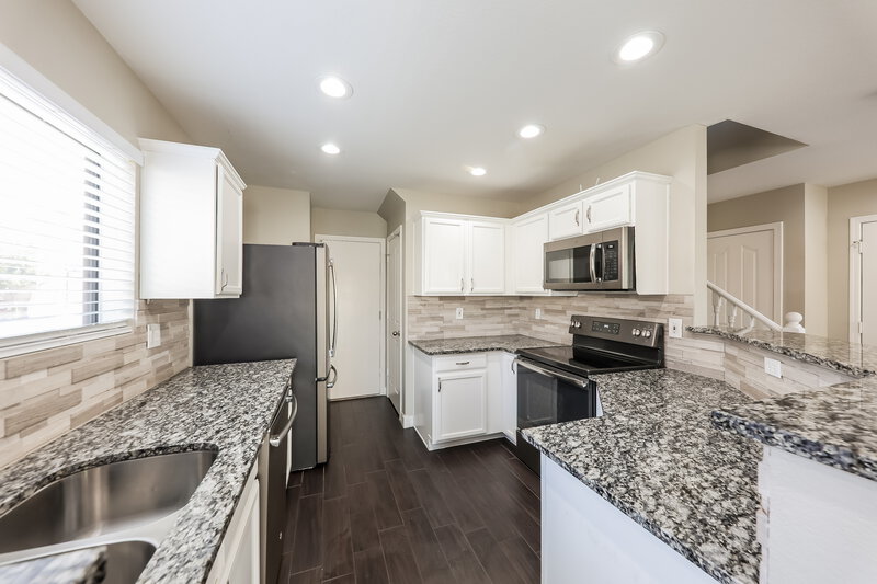 1,980/Mo, 8264 W Purdue Ave Peoria, AZ 85345 Kitchen View
