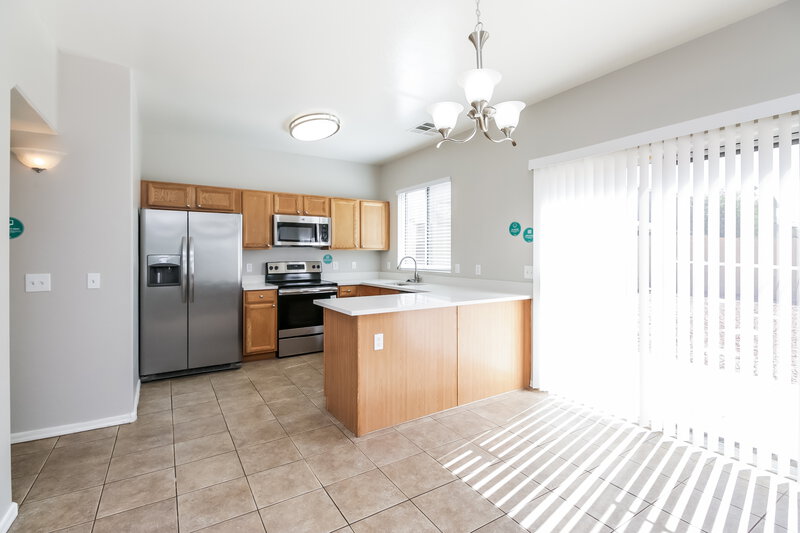 2,265/Mo, 3917 W Minton St Phoenix, AZ 85041 Dining Room View