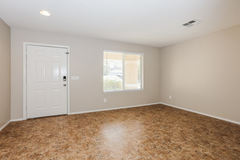 1,990/Mo, 3312 W Five Mile Peak Dr San Tan Valley, AZ 85142 Living Room View