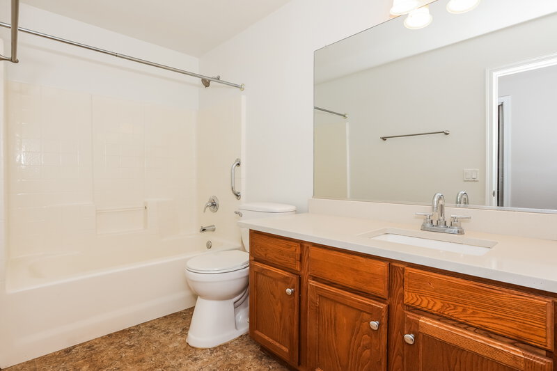 1,990/Mo, 3312 W Five Mile Peak Dr San Tan Valley, AZ 85142 Bathroom View