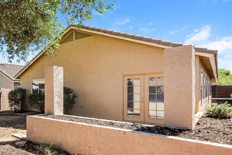 1,990/Mo, 3312 W Five Mile Peak Dr San Tan Valley, AZ 85142 Rear View