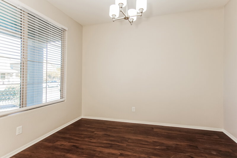 2,550/Mo, 16967 W Hilton Ave Goodyear, AZ 85338 Dining Room View