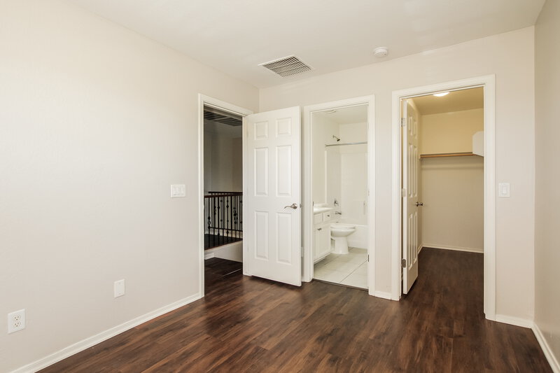 2,550/Mo, 16967 W Hilton Ave Goodyear, AZ 85338 Bedroom View 3