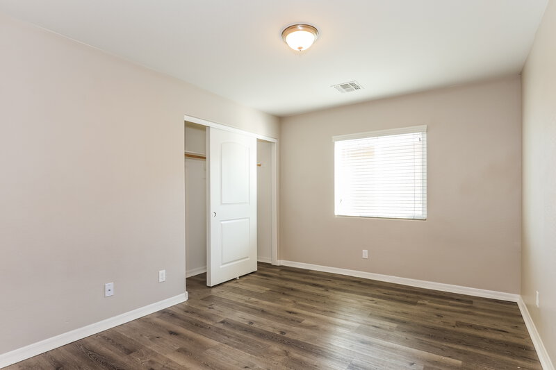 2,795/Mo, 5809 S 27th Ln Phoenix, AZ 85041 Bedroom View