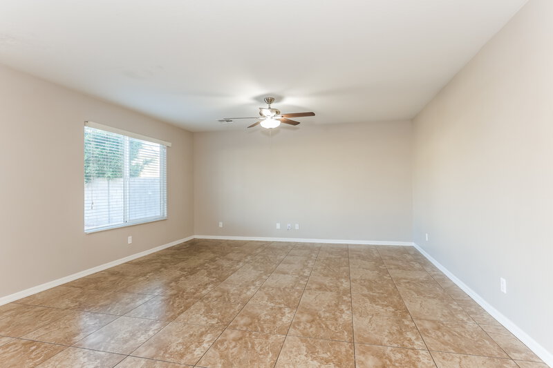 2,795/Mo, 5809 S 27th Ln Phoenix, AZ 85041 Bedroom View 2