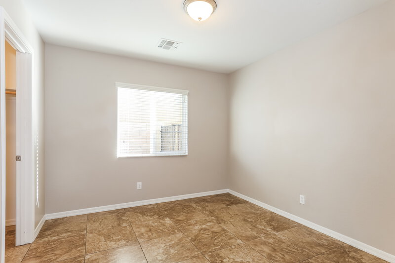 2,795/Mo, 5809 S 27th Ln Phoenix, AZ 85041 Bedroom View 3