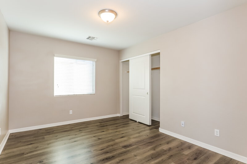 2,795/Mo, 5809 S 27th Ln Phoenix, AZ 85041 Bedroom View 4