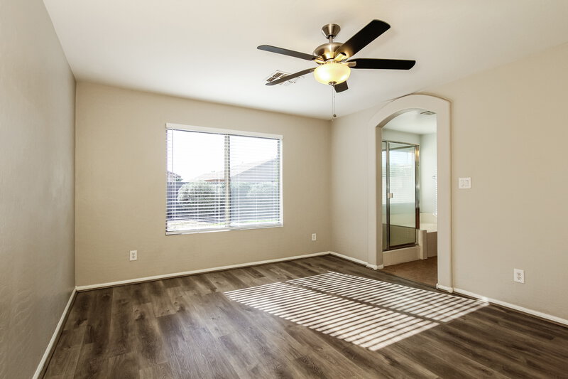 1,700/Mo, 13273 W Mauna Loa Ln Surprise, AZ 85379 Main Bedroom View