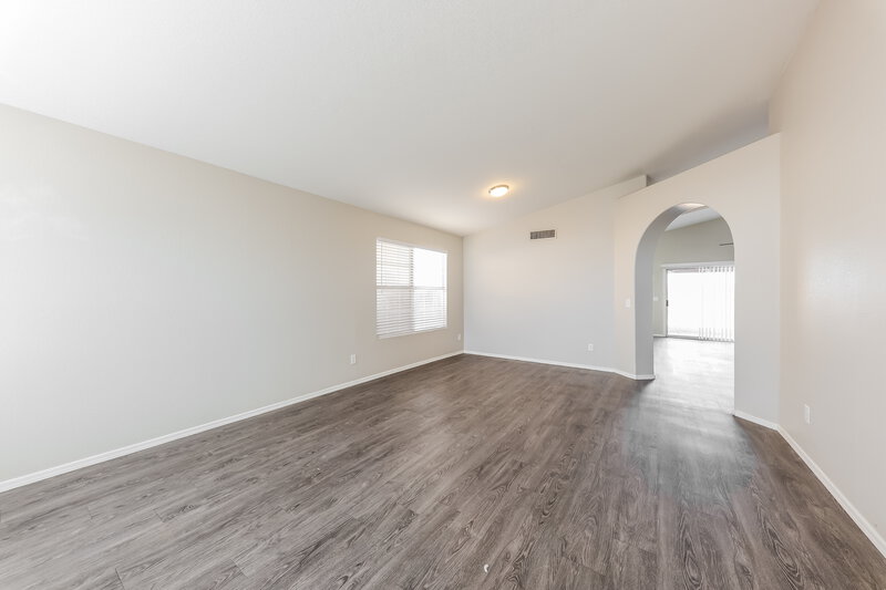 3,150/Mo, 2709 N 122nd Avenue Avondale, AZ 85392 Living Room View