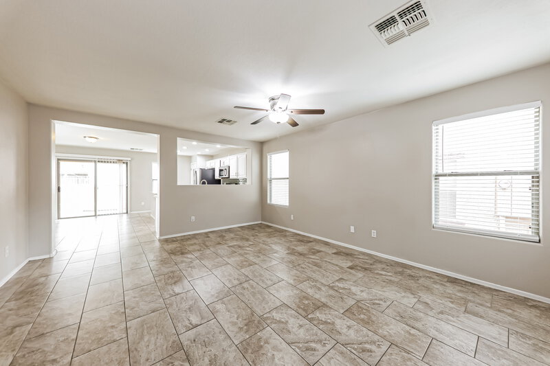 2,020/Mo, 18538 W Fairway Dr Surprise, AZ 85374 Living Room View