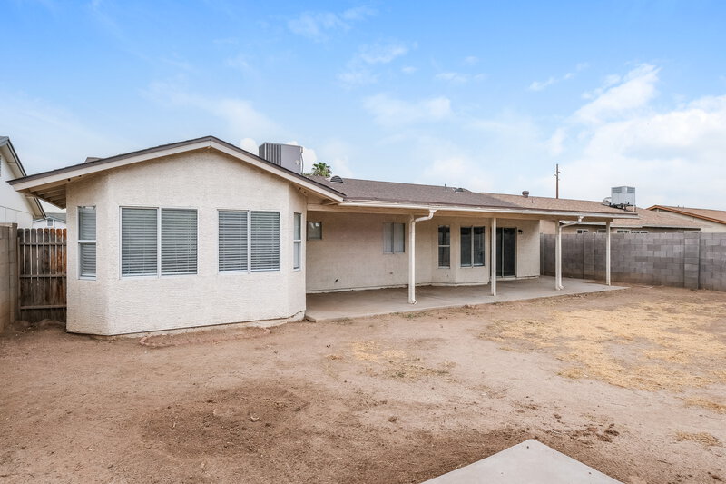1,870/Mo, 6634 W Pima Street Phoenix, AZ 85043 Rear View