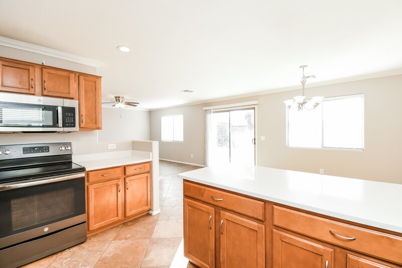 2,085/Mo, 135 W Brangus Way San Tan Valley, AZ 85143 Kitchen View