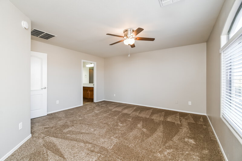 2,085/Mo, 135 W Brangus Way San Tan Valley, AZ 85143 Main Bedroom View 2