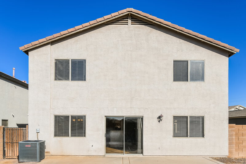 2,085/Mo, 135 W Brangus Way San Tan Valley, AZ 85143 Rear View