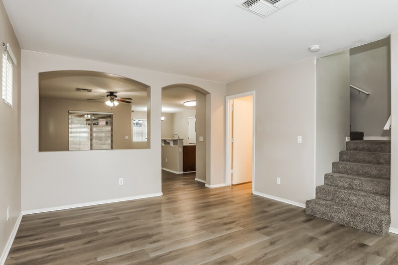 1,995/Mo, 339 S Travis Mesa, AZ 85208 Living Room View