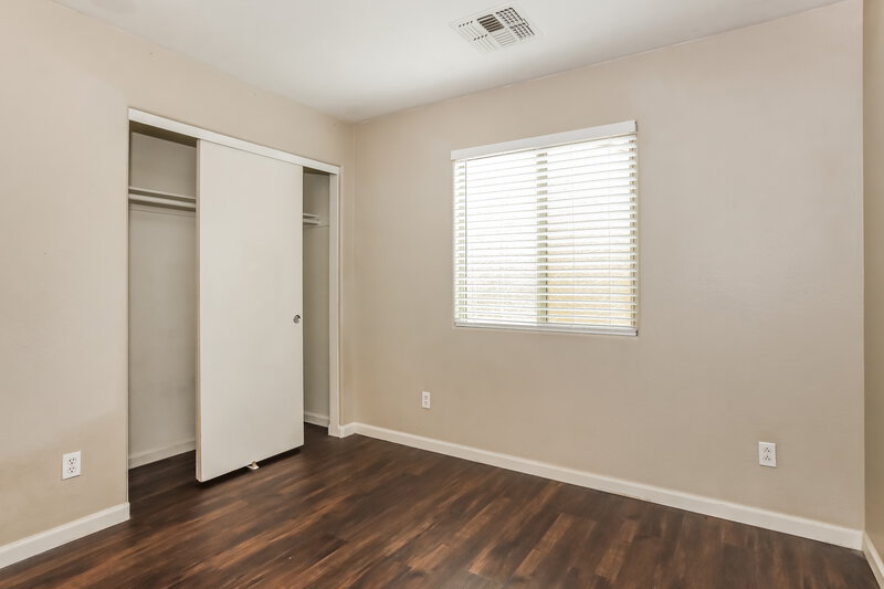 1,995/Mo, 339 S Travis Mesa, AZ 85208 Bedroom View 2