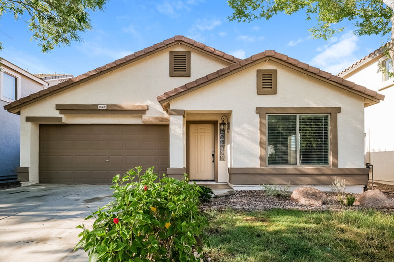1,890/Mo, 1649 E Leslie Ave San Tan Valley, AZ 85140 External View
