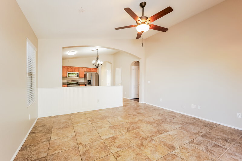 1,890/Mo, 1649 E Leslie Ave San Tan Valley, AZ 85140 Dining Room View 2