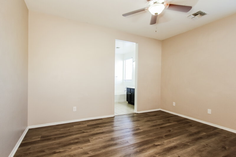 1,915/Mo, 2218 S 118th Ave Avondale, AZ 85323 Main Bedroom View
