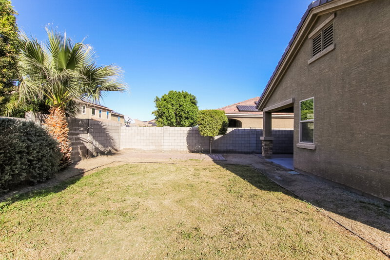 1,915/Mo, 2218 S 118th Ave Avondale, AZ 85323 Rear View 2