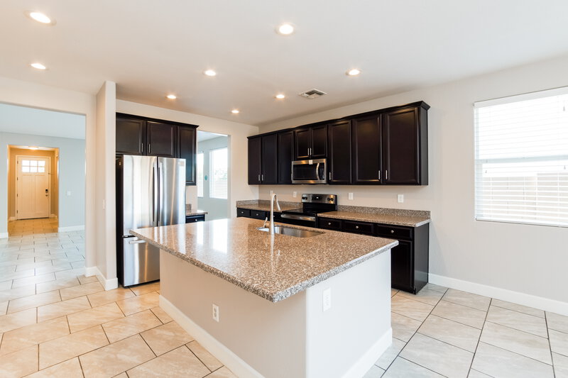 2,125/Mo, 1720 S 104th Ln Tolleson, AZ 85353 Kitchen View
